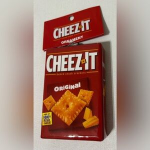 Ruz Christmas Ornaments CHEEZ IT Novelty Decoupage Faux Food NEW